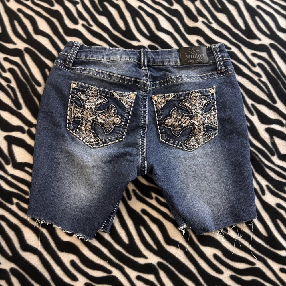 Love indigo denim jean shorts